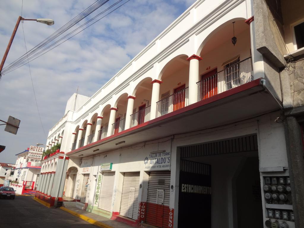 菲格罗亚酒店 San Andrés Tuxtla 外观 照片